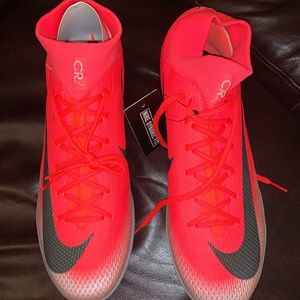 NWT Men’s Mercurial Nike Indoor Soccer Shoes